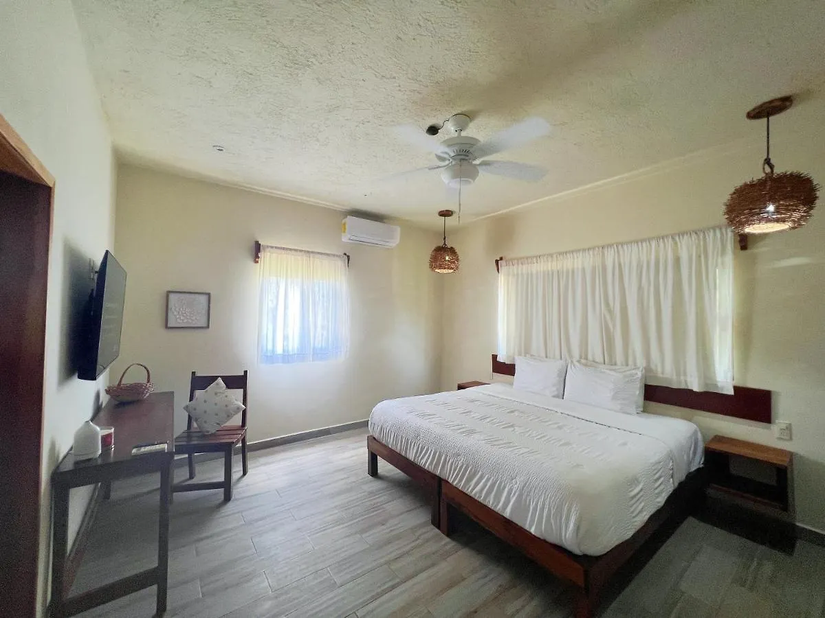 Baklis Apartments Tulum